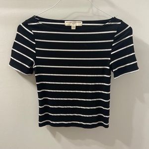 Urban Outfitters black/white striped M tshirt